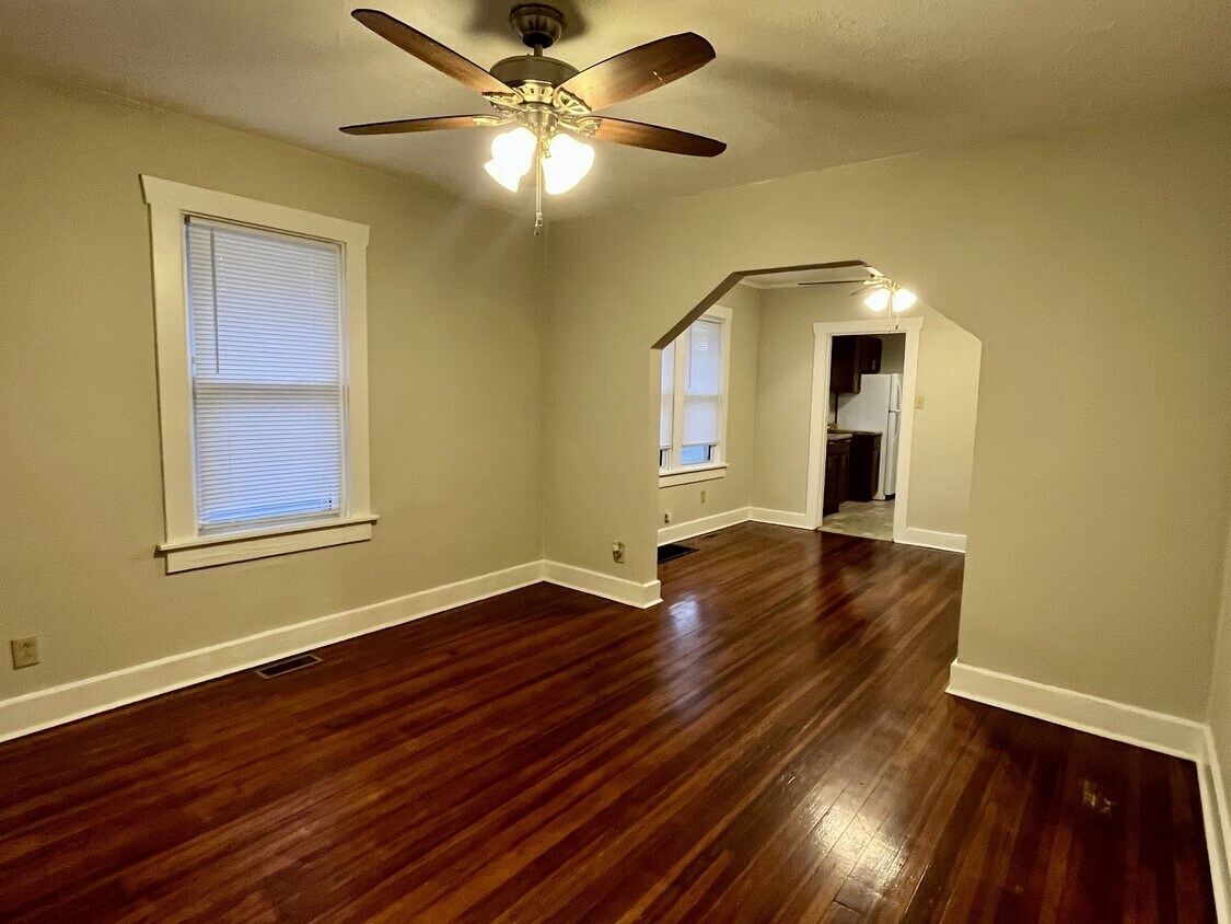 Foto principal - 1029 S 3rd St