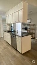 Building Photo - 3957 Wosley Dr