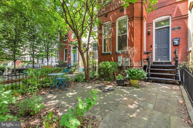 Foto del edificio - 1810 6th St NW