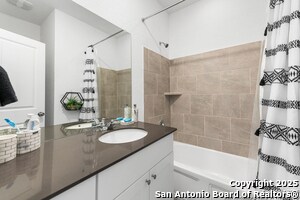 Foto del edificio - 5903 Geronimo Vis