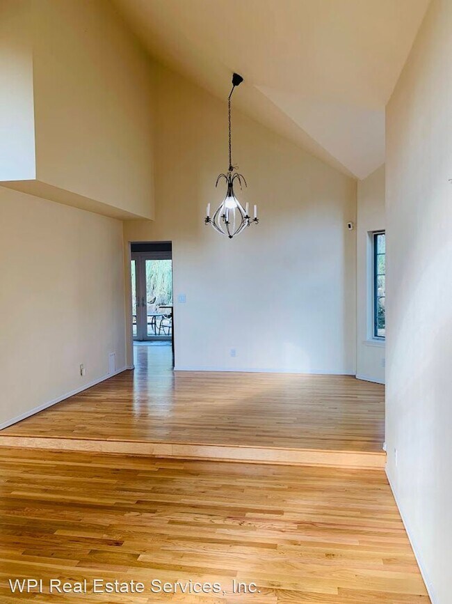 Building Photo - 4 br, 2.5 bath House - 8710 NE 144th Ct