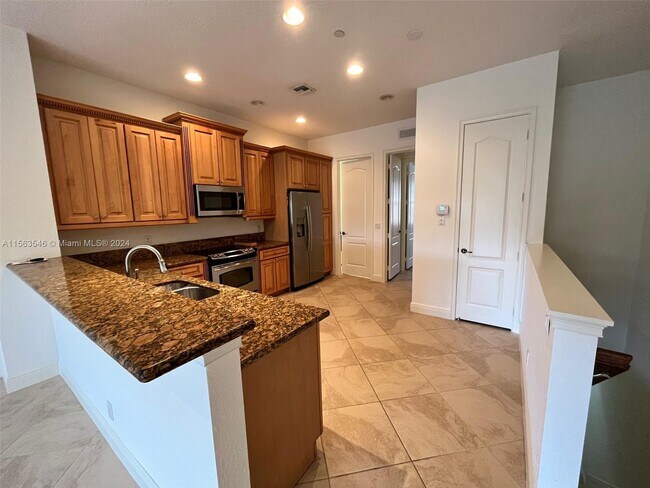 Foto del edificio - 4513 Artesa Way S