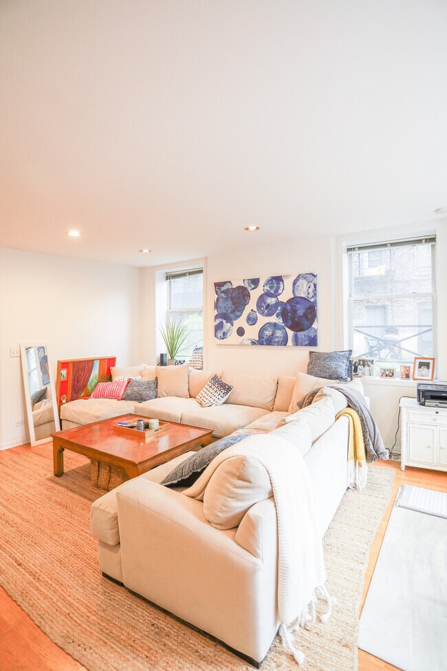 Foto del edificio - 1811 N Wells St