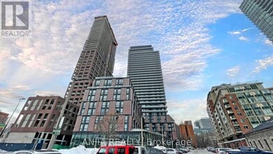 Building Photo - 35 Parliament St