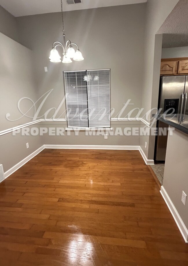 Foto del edificio - Very Nice and Spacious Duplex in Cordova