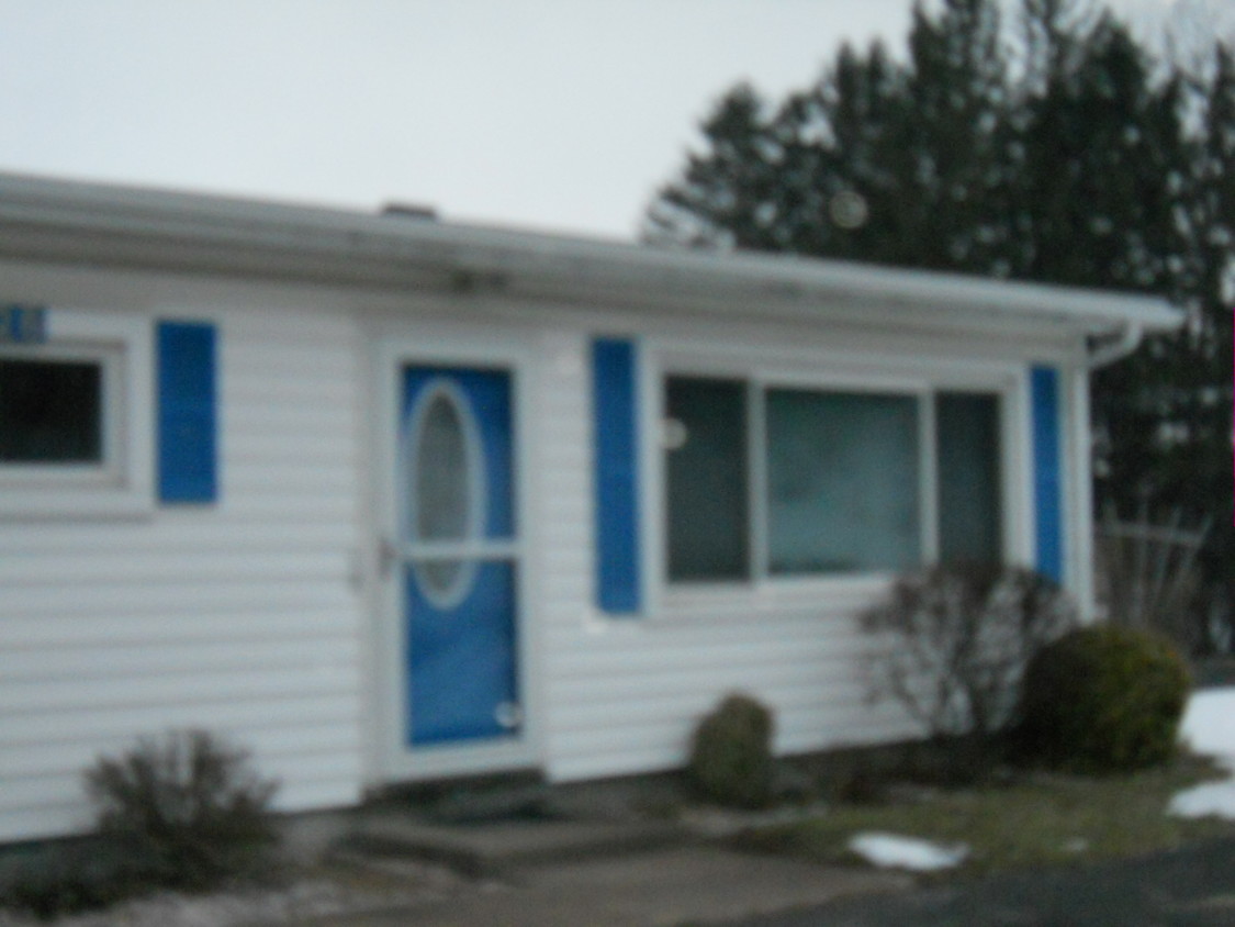 Right side range duplex with garage in betwee - 1026 Upper Lenox Ave