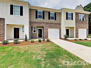 Building Photo - 11946 Fuller St