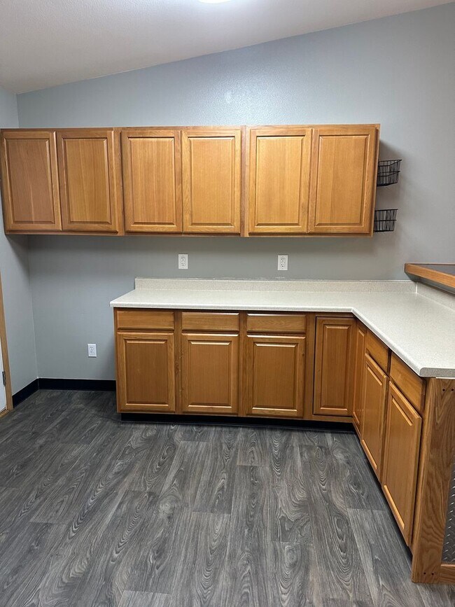 Foto del edificio - 4755 W Ronnies Cir