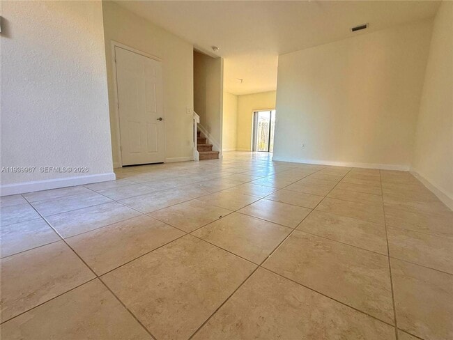 Foto del edificio - 320 SE 37th Ter