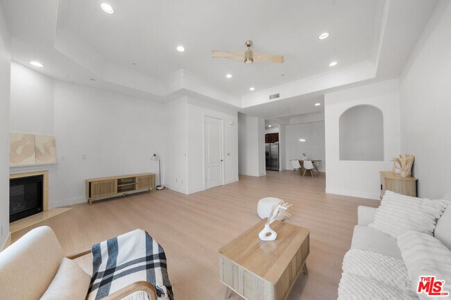Foto del edificio - 309 S Mariposa Ave