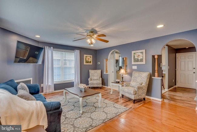 Building Photo - 29 Parole St