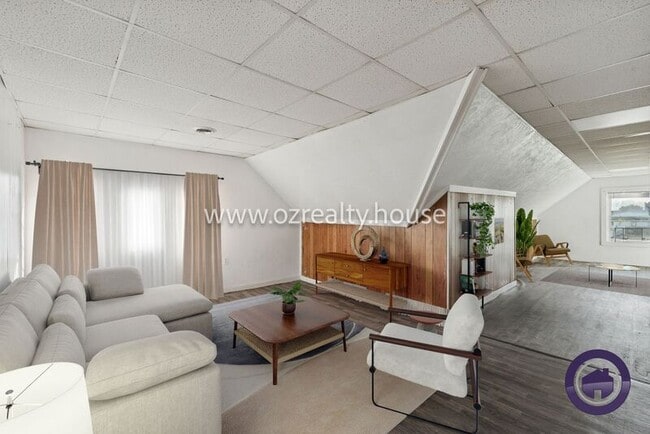 Building Photo - 322 Euclid Ave