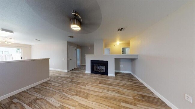 Building Photo - 8613 Claude Ct