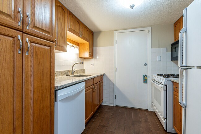 Foto del edificio - 7345 W 157th St