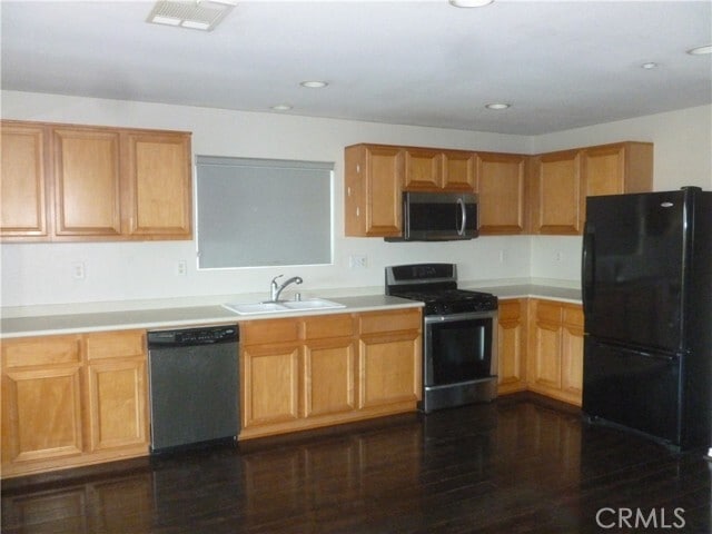 Building Photo - 9349 Golden Lantern Rd