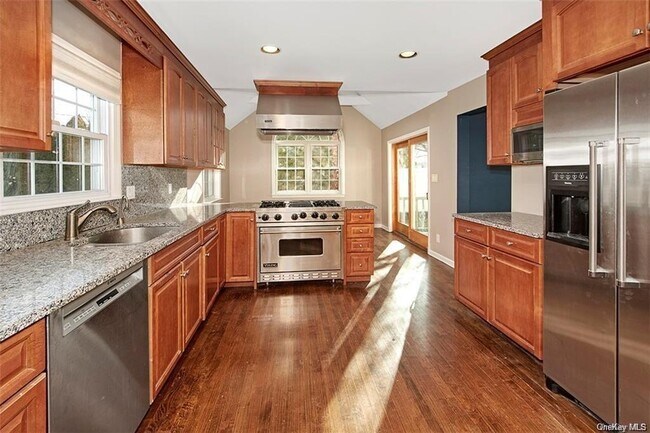 Building Photo - 39 Ramona Ct