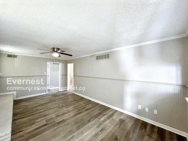 Foto del edificio - 3125 Walpole Ave