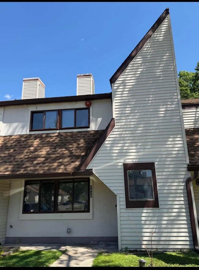 Building Photo - 2428 Arbor Ct