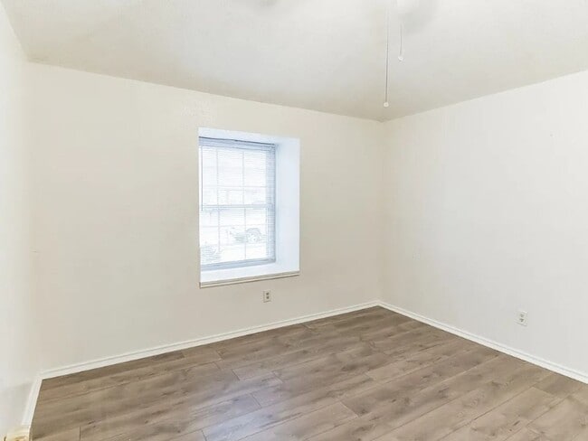 Building Photo - 4118 Cochise Dr