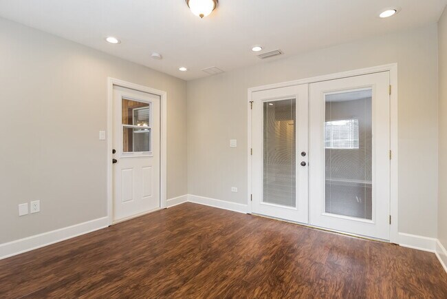 Foto del edificio - 9334 Buttonwood St