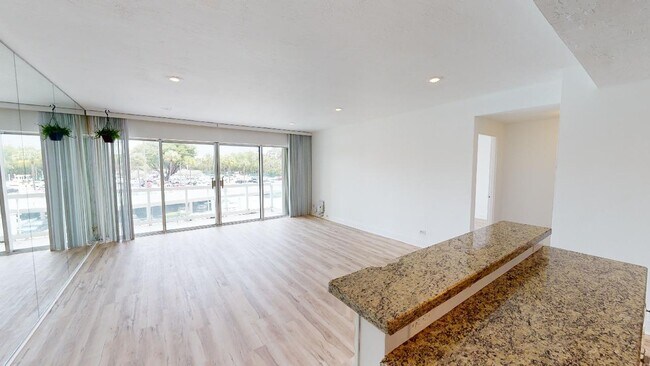 Building Photo - 2451 Brickell Ave