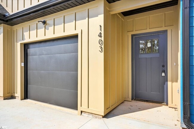 Foto del edificio - 1403 Lake Bowen Dam Rd