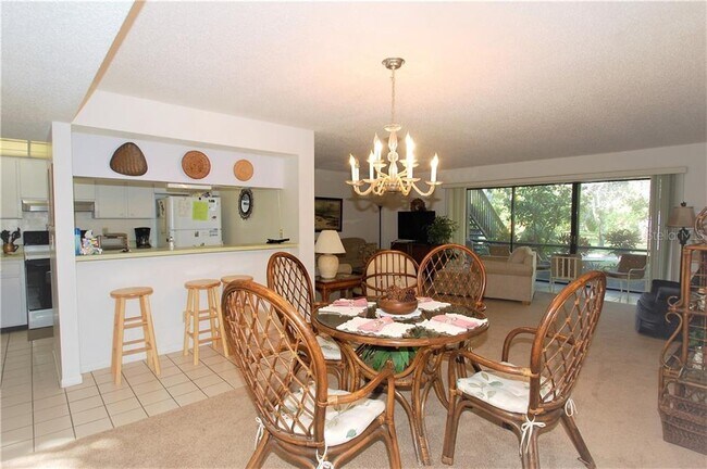 Building Photo - 1708 Glenhouse Dr