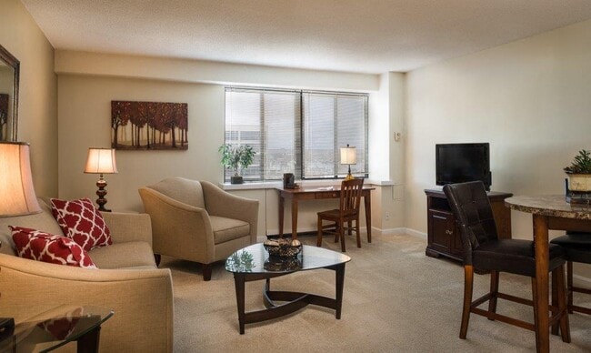 Interior Photo - Regency Plaza