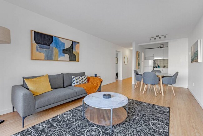 Photo du bâtiment - 1855 W 2nd Ave