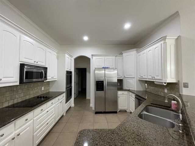 Foto del edificio - 8110 Silver Spur Dr