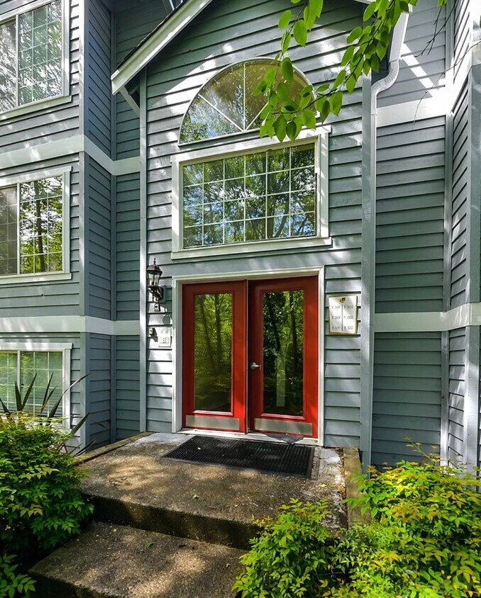 23410 18th Ave S Unit F201, Des Moines, WA 98198 Condo for Rent in