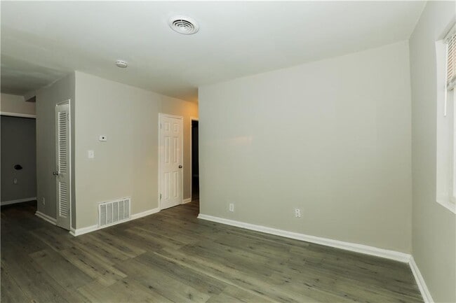 Foto del edificio - 2825 Belvedere Ln