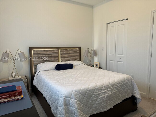 Foto del edificio - 2672 SE 28th Dr