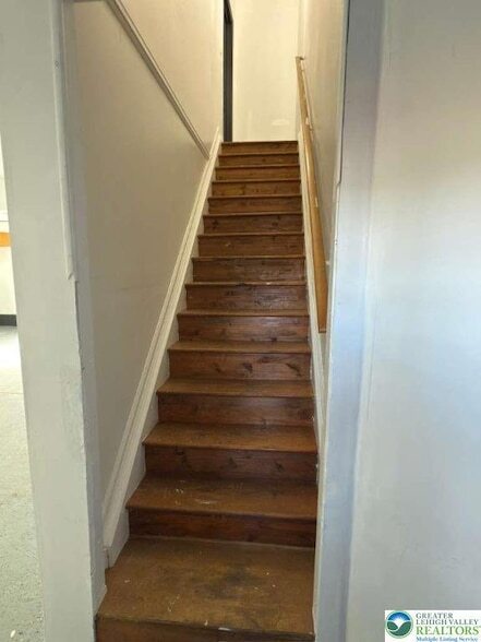 Building Photo - 226 Sonny Dr