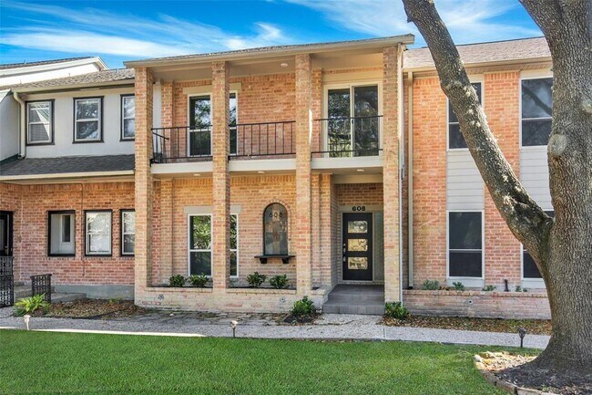 Foto del edificio - 608 N Eldridge Pkwy
