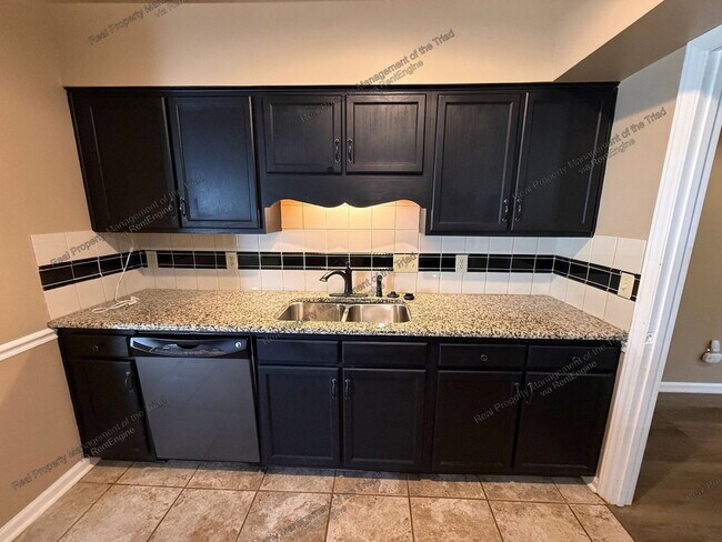 Foto del edificio - 3925 Cobblestone Bend Dr