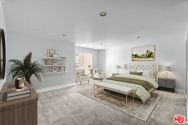 Foto del edificio - 7249 Franklin Ave