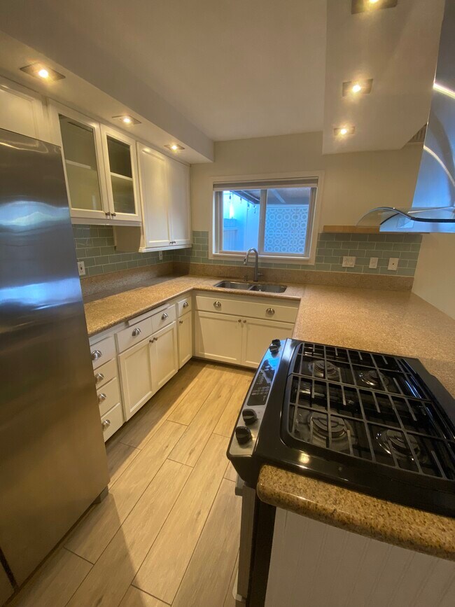 Building Photo - 5397 Balboa Ave