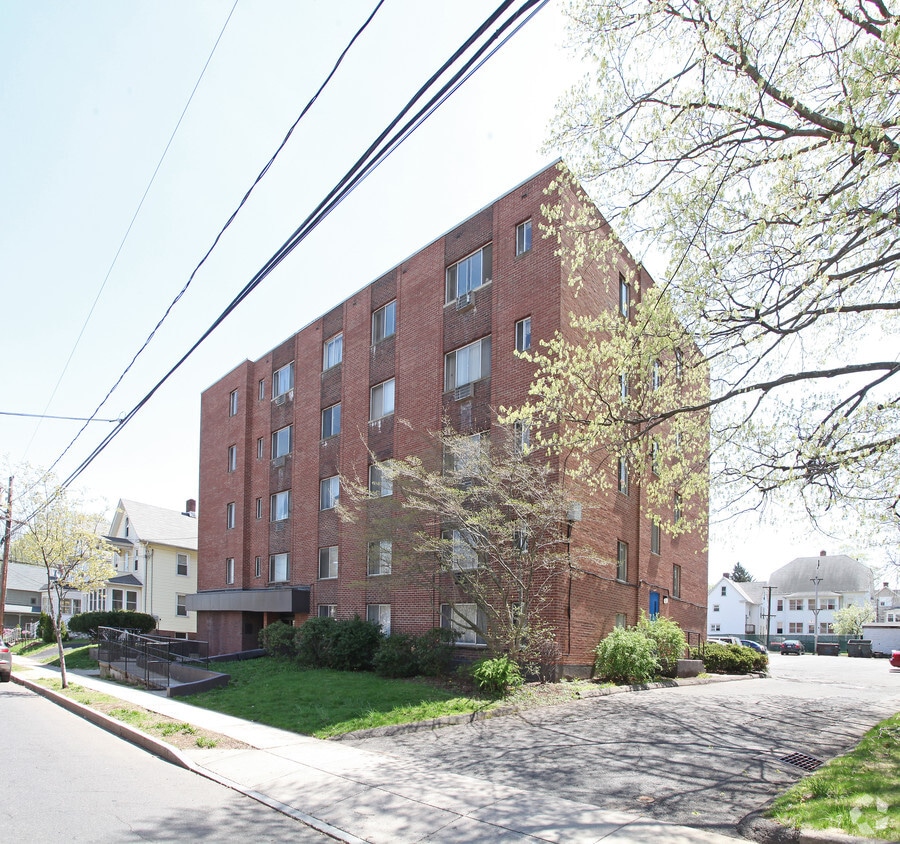 Primary Photo - 127 Grand St