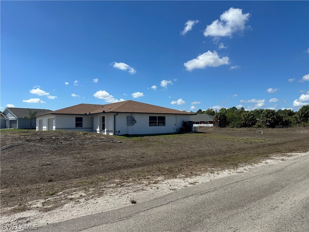 Building Photo - 3965 20th St W