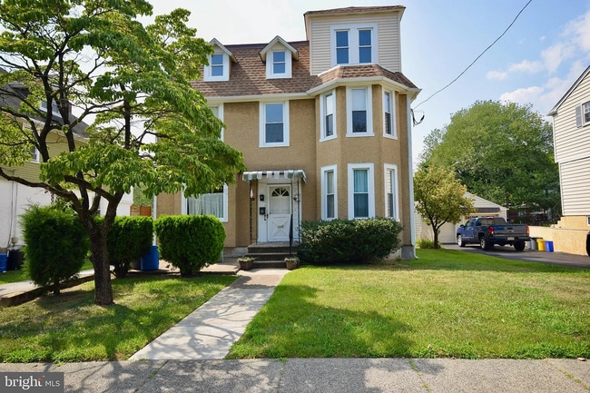Building Photo - 112 S Scott Ave