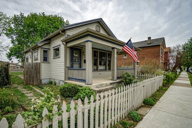 Building Photo - 63 McClure St