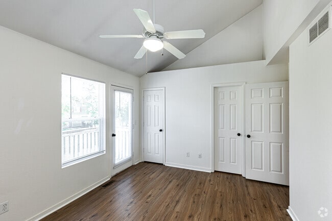 2BR, 2BA - 1,706SF - Bedroom - HarborTown Villas