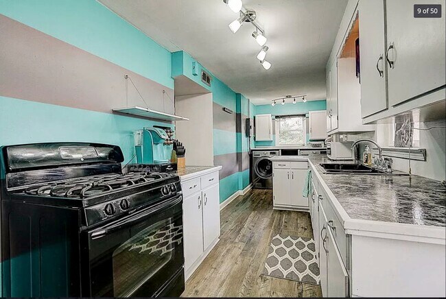 Foto del edificio - 3018 N 91st St
