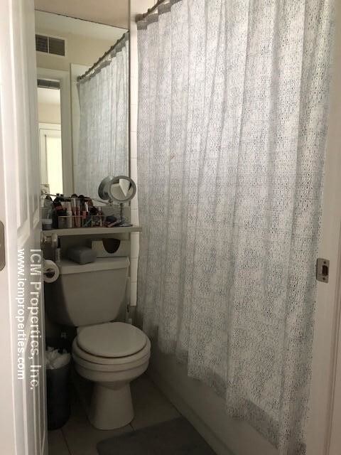 Building Photo - 2520 W Leland Ave