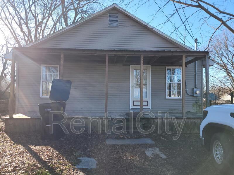 1344 Cumberland St, Dyersburg, TN 38024 House Rental in Dyersburg, TN
