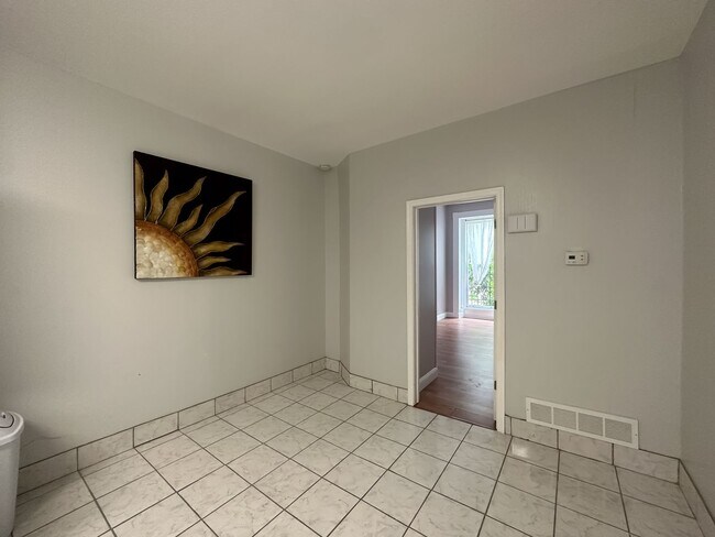 Foto del edificio - For Rent: Historic Elegance at 1713 Bolton...