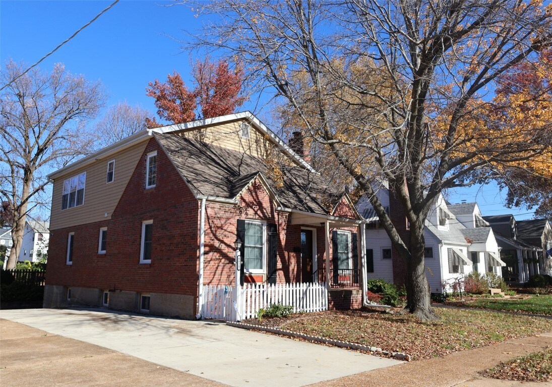 Foto principal - 8829 Bridgeport Ave