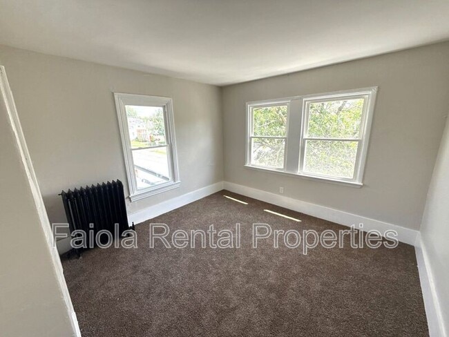 Foto del edificio - 230 N 3rd St