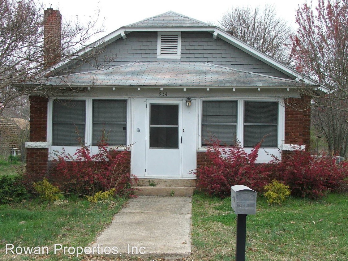 Foto principal - 334 W Main St